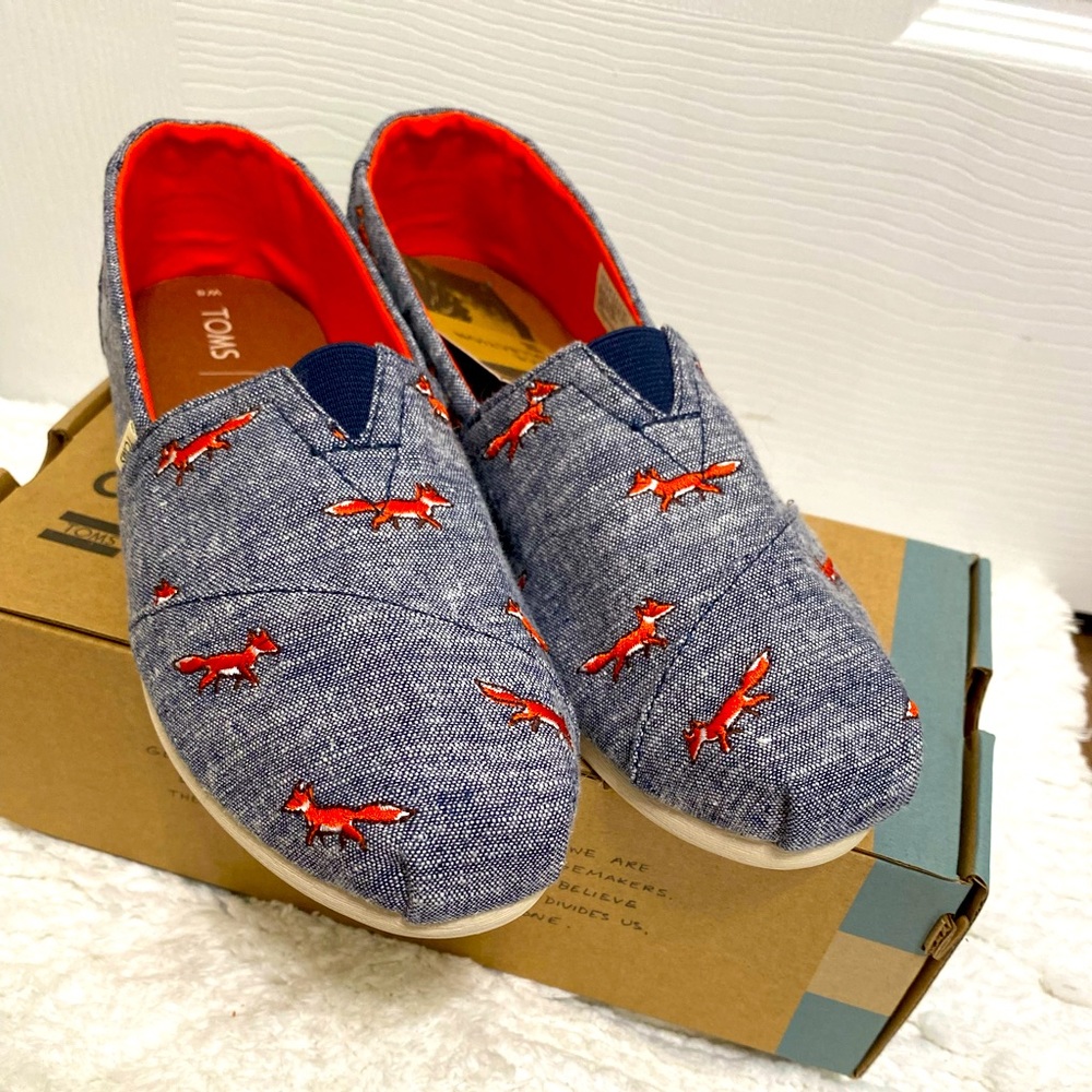 Toms - Fox Print Shoes